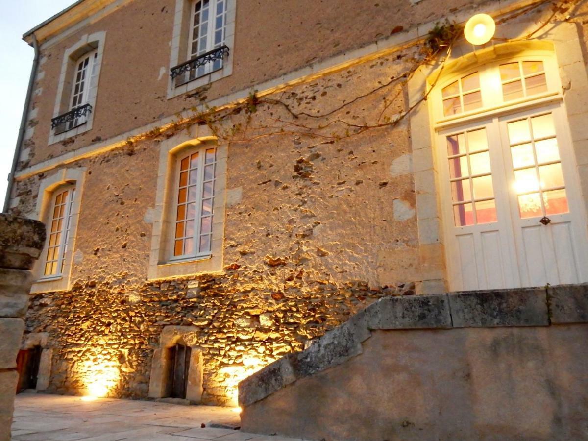 Le Presbytere Du Vigneau Menil ภายนอก รูปภาพ