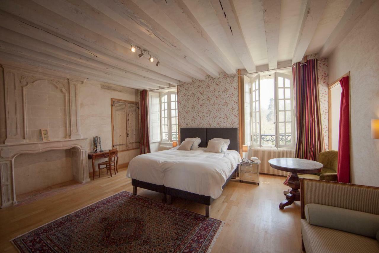 Le Presbytere Du Vigneau Menil ภายนอก รูปภาพ